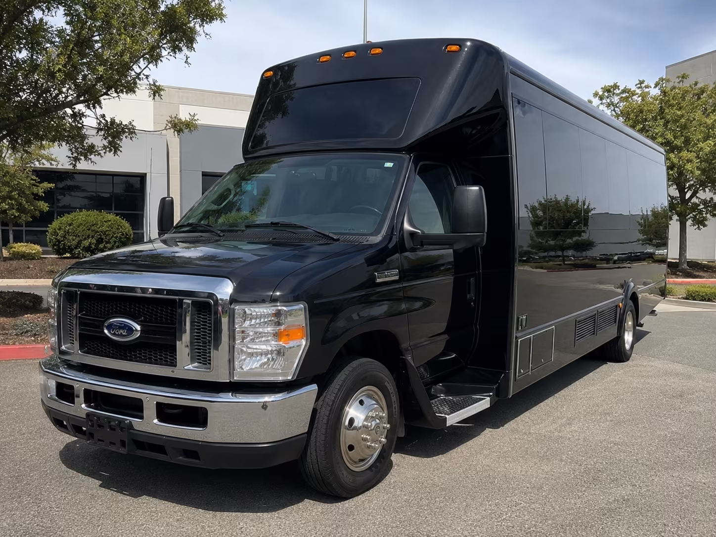 ballys twin river lincoln lincoln party bus rental