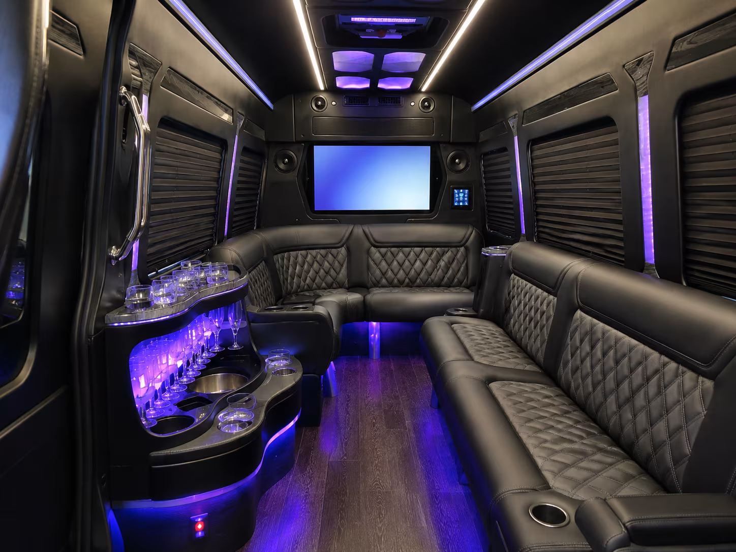 cranston streamlined sports team and fan group transportation in cranston