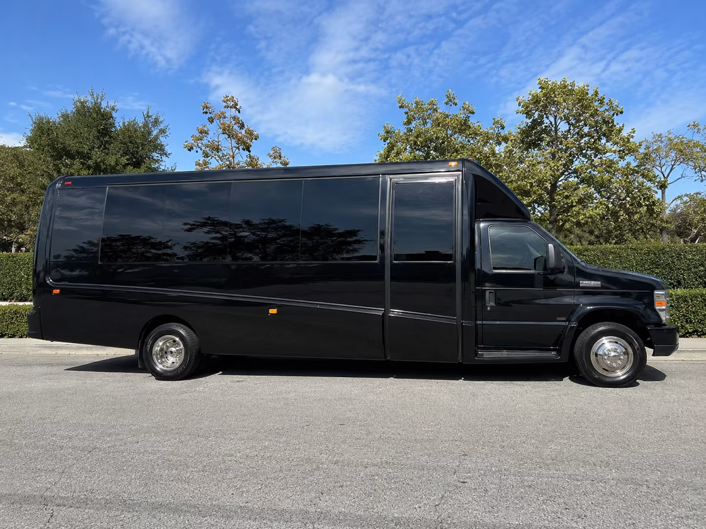 make your attleboro prom night unforgettable with the right bus