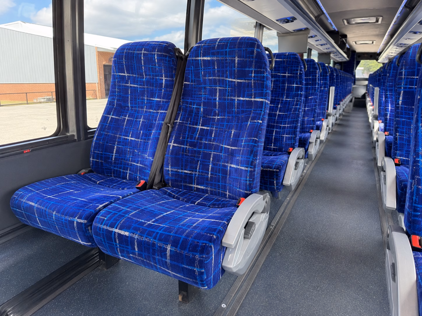 warwick employee shuttle services in warwick